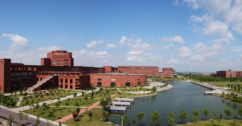 江西師范大學旭潔洗地機客戶案例-<a href=http://m.365da.cn target=_blank class=infotextkey>洗地機生產廠</a>家